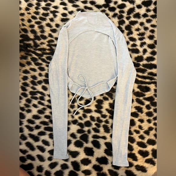 Princess Polly cropped long sleeve - Picture 2 of 4